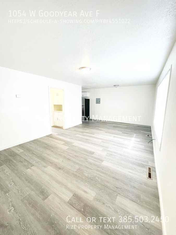 1054 W 1520 N - Photo 7 of 9