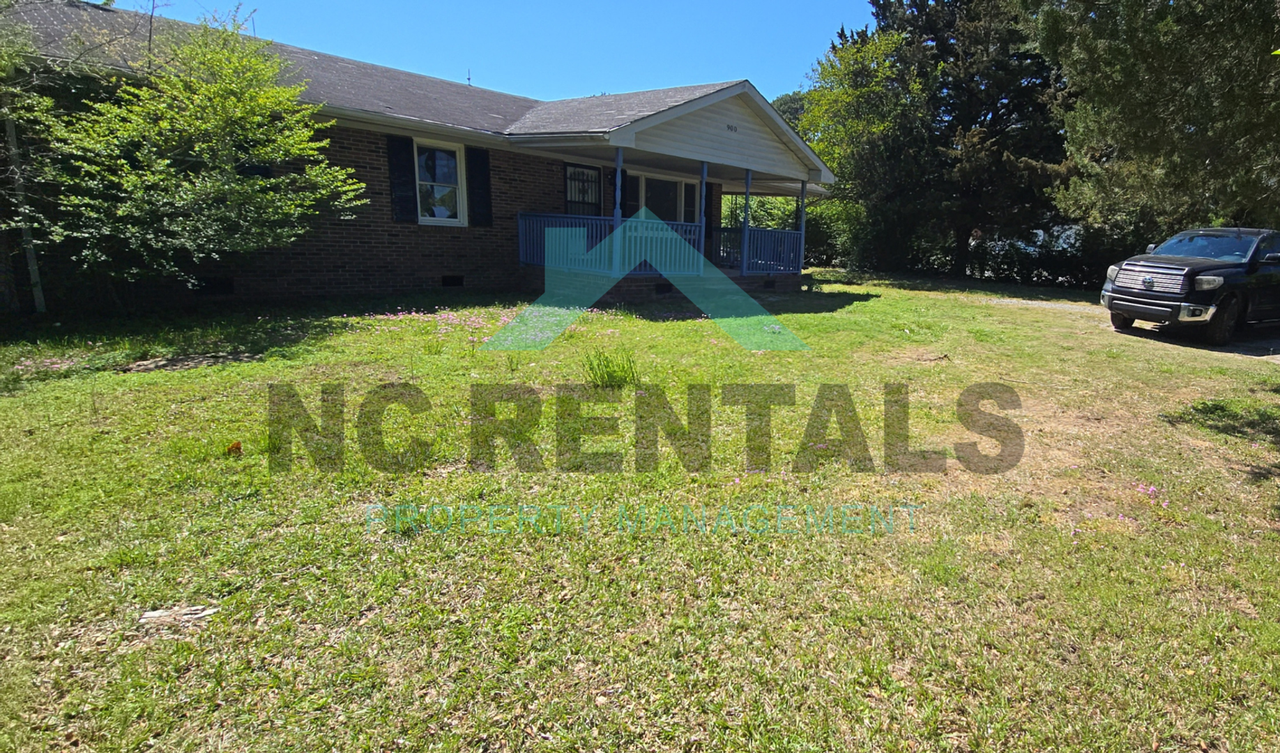 900 Greenwood Blvd - Photo 3 of 21