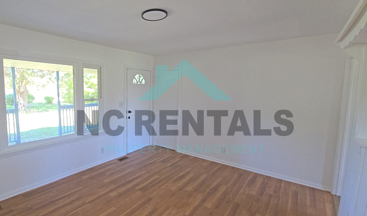 900 Greenwood Blvd - Photo 5 of 21