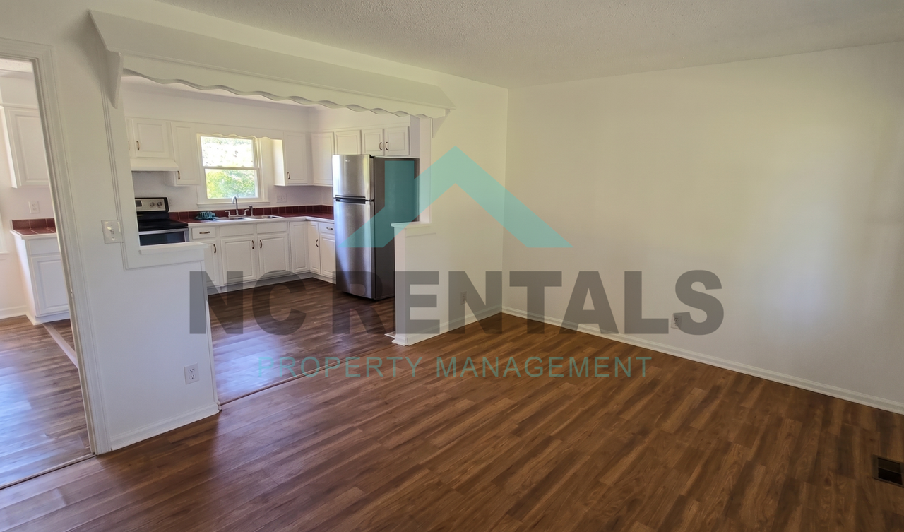 900 Greenwood Blvd - Photo 6 of 21