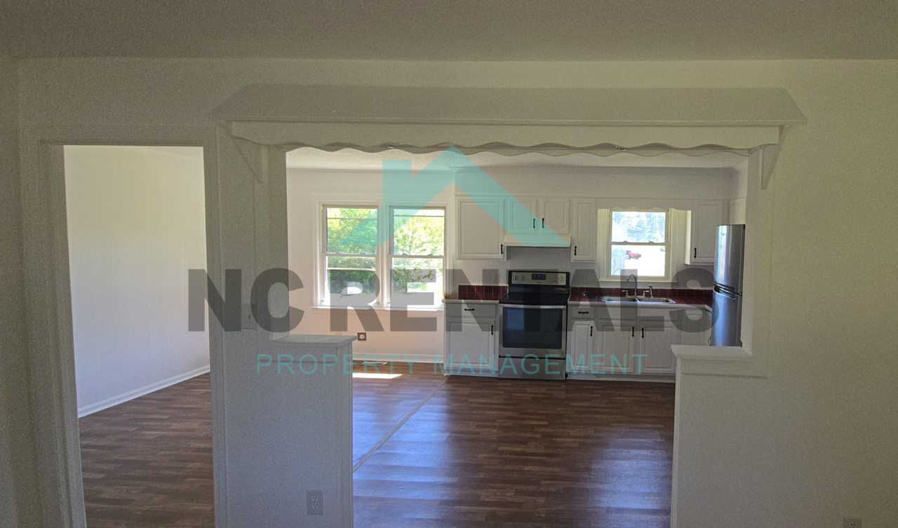 900 Greenwood Blvd - Photo 7 of 21