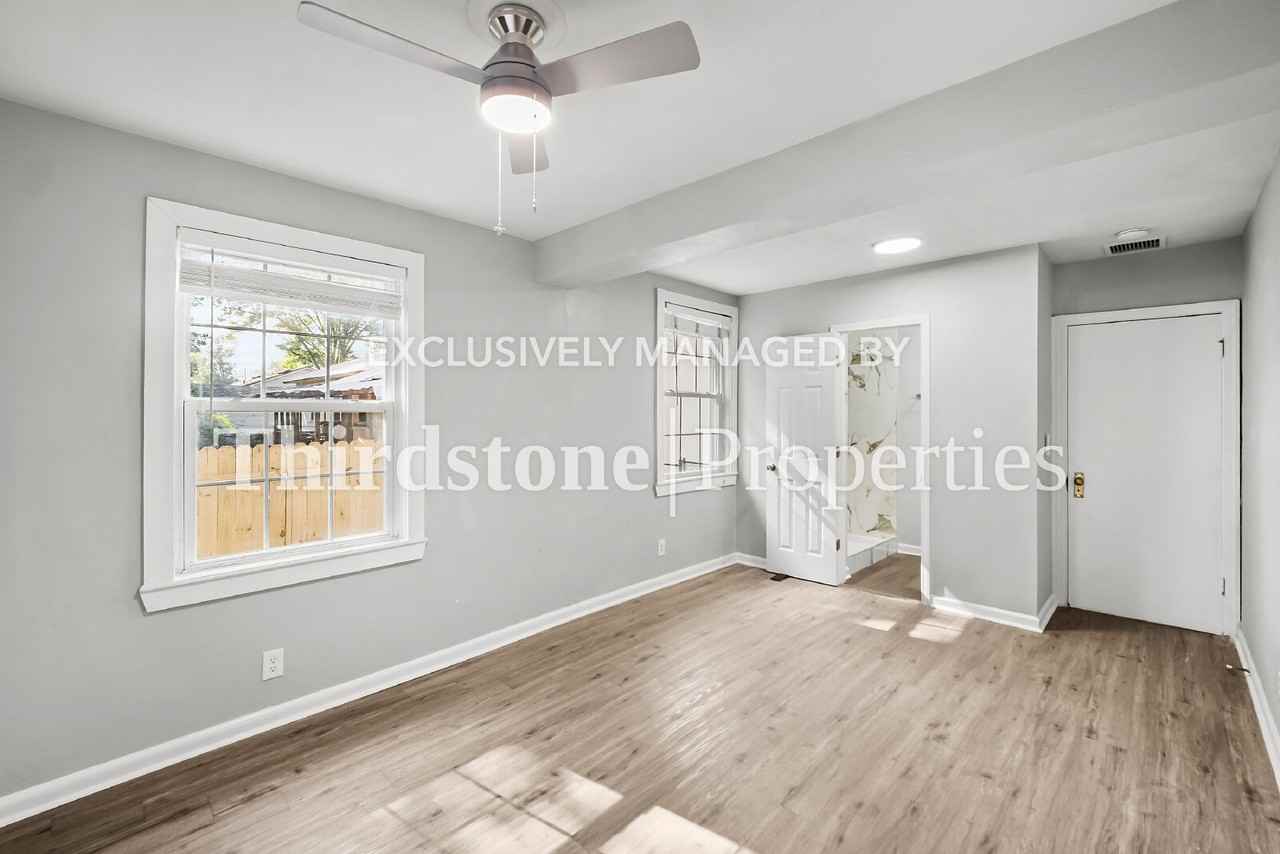 5204 Astral St - Photo 7 of 19