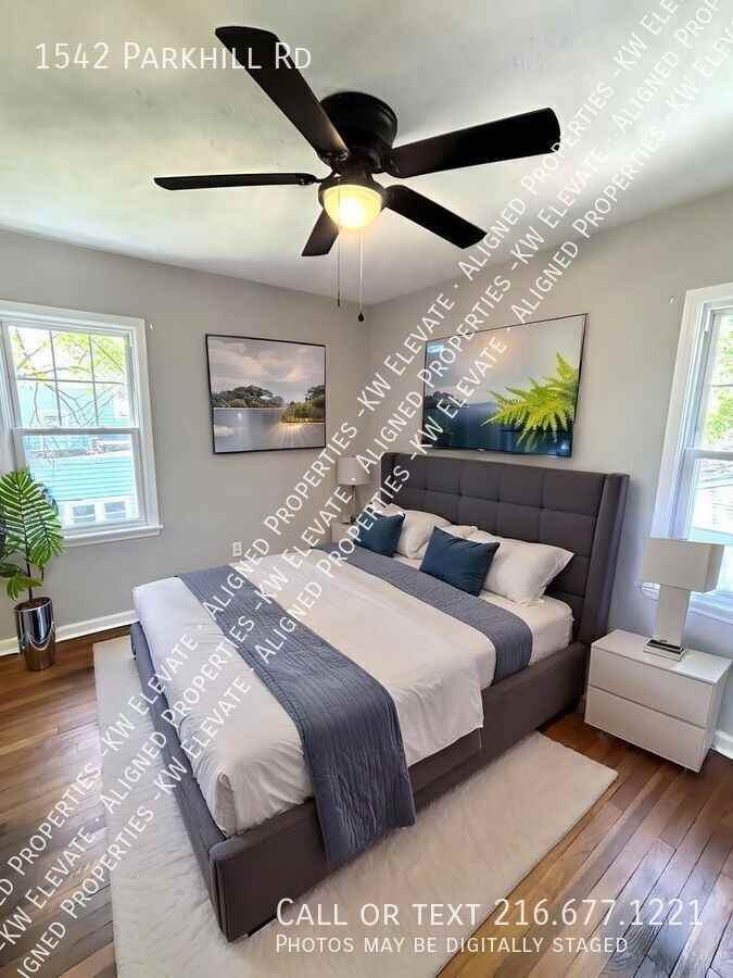 1542 Parkhill Rd - Photo 7 of 17