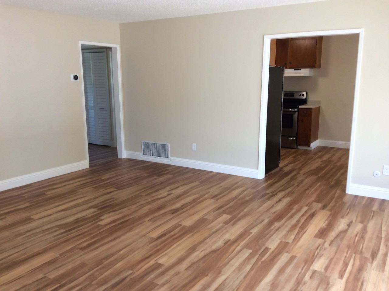 1525 Atlanta Ct #Q - Photo 4 of 15