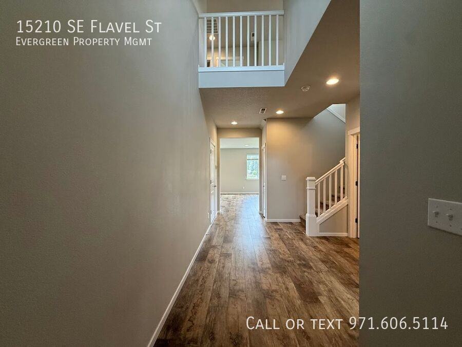 15210 Se Flavel St - Photo 3 of 48