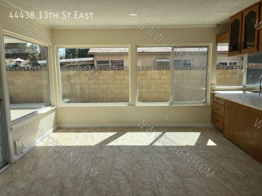 44438 13th St E - Photo 6 of 35