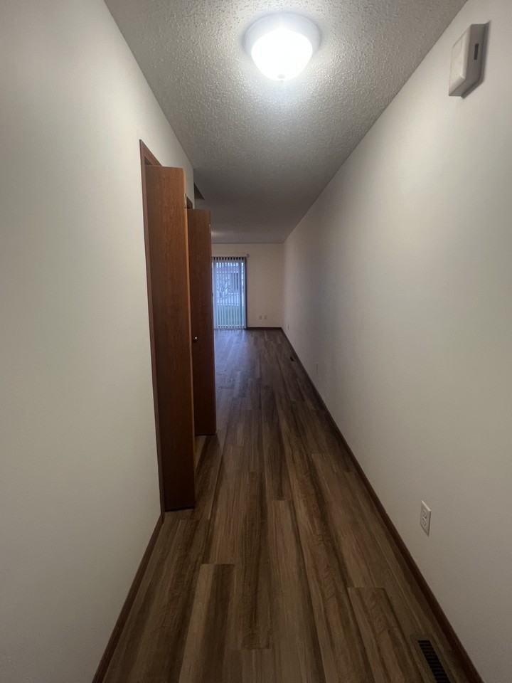 4257 Estate Dr S #1 - Photo 4 of 17