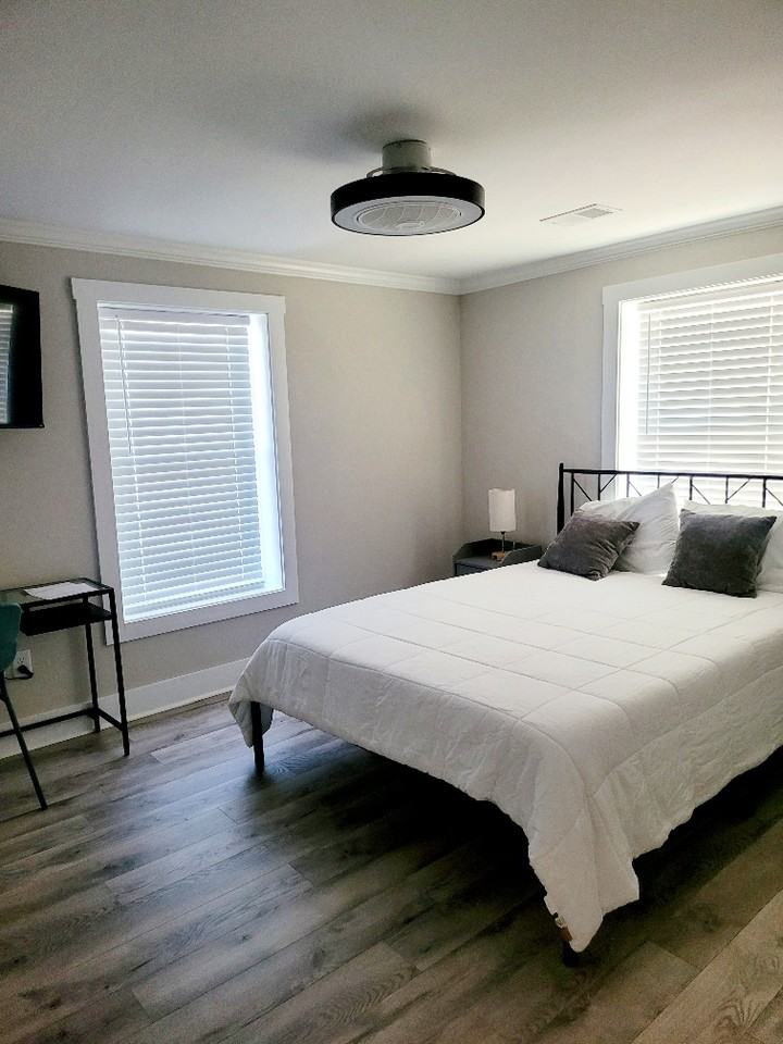 1004 Pine St #A1 - Photo 4 of 26