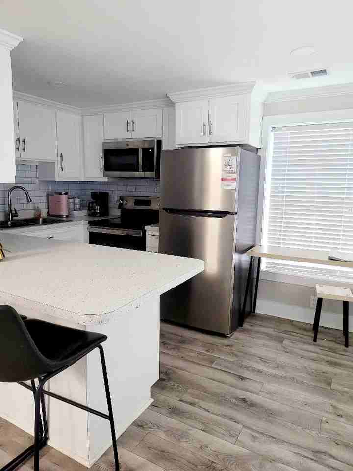 1004 Pine St #A1 - Photo 7 of 26