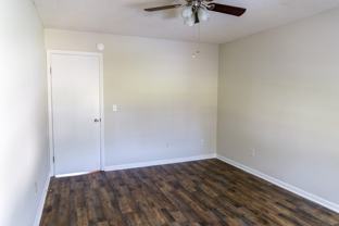 32 Crosscreek Dr #C - Photo 1 of 1