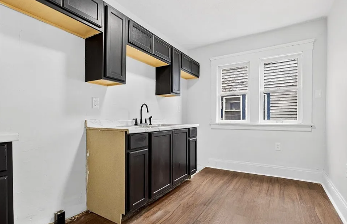 14009 Mayfair Ave #2 - Photo 3 of 7