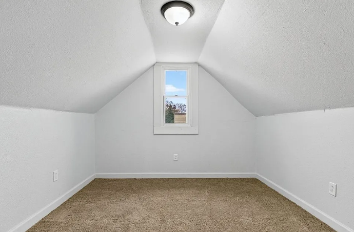 14009 Mayfair Ave #2 - Photo 6 of 7