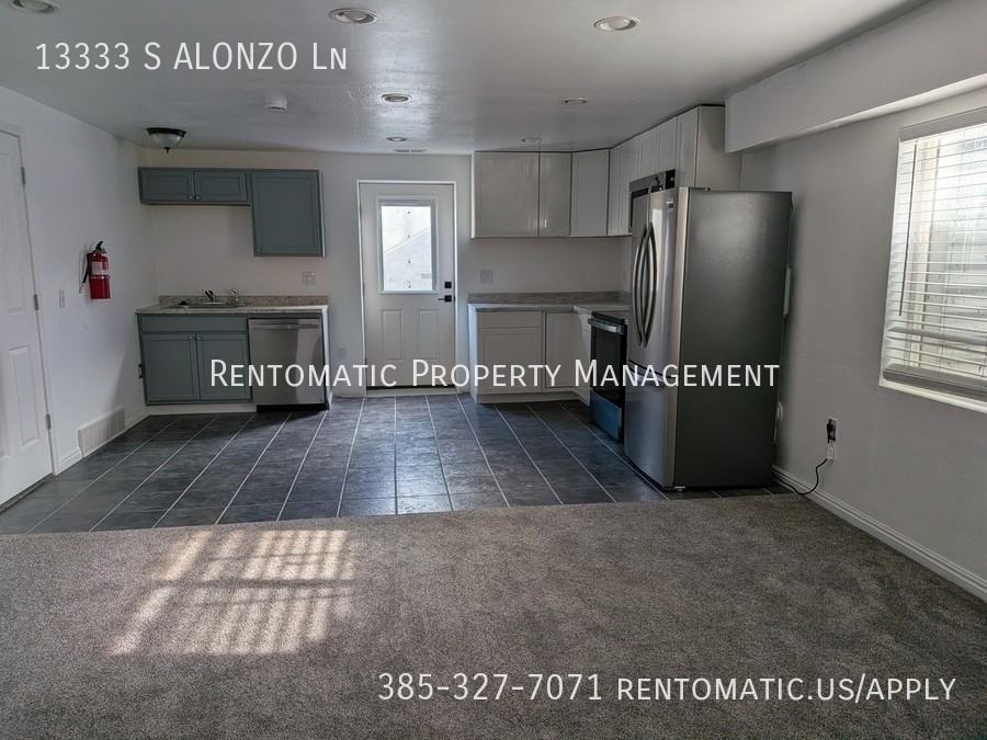 13333 S Alonzo Ln - Photo 3 of 45