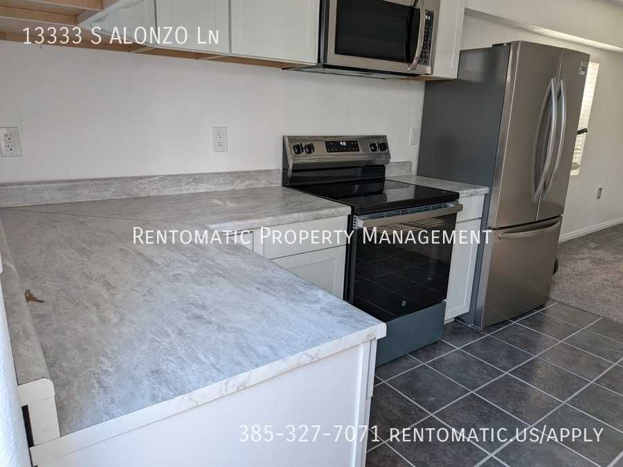 13333 S Alonzo Ln - Photo 5 of 45