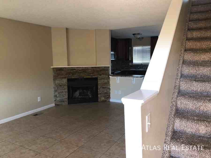 2512 Allegheny Dr - Photo 2 of 16