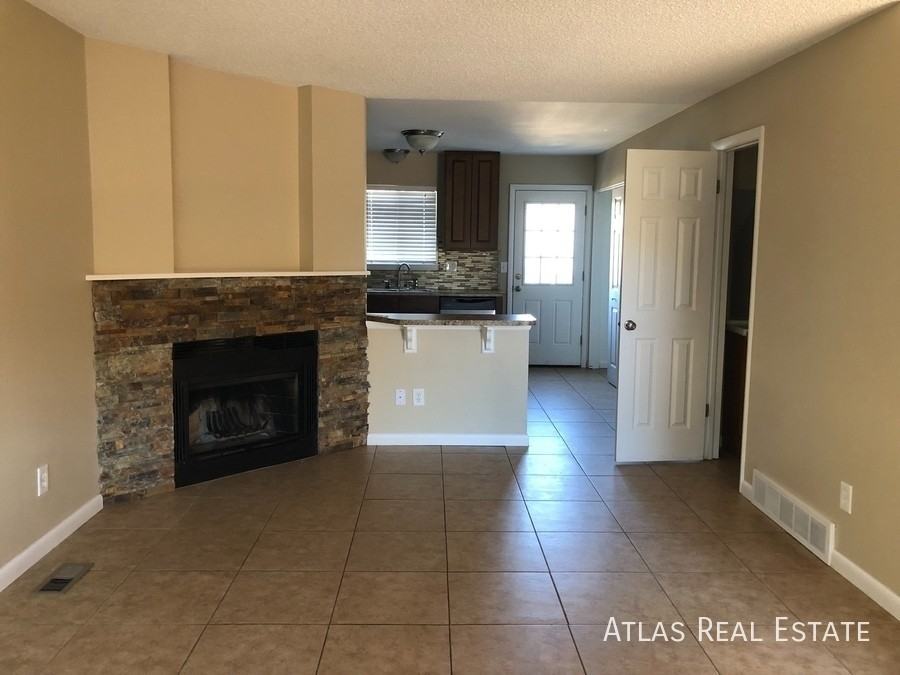 2512 Allegheny Dr - Photo 4 of 16