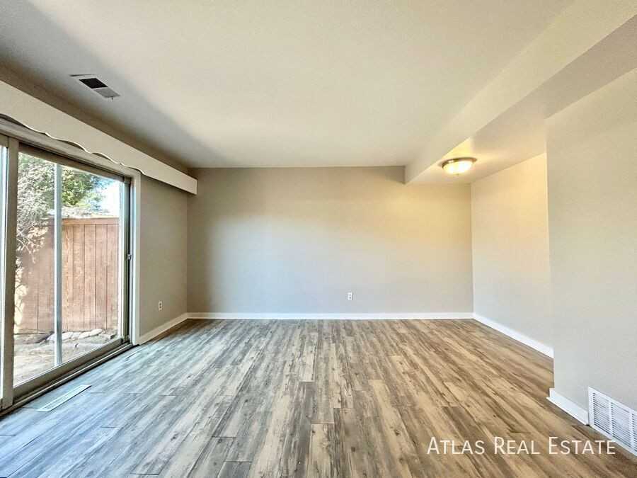 9117 E Nassau Ave - Photo 5 of 20