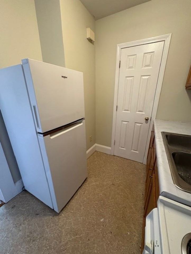 166 Church St #1 - Photo 5 of 8