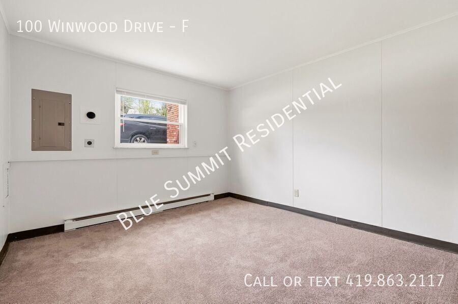 100 Winwood Dr #F - Photo 2 of 11