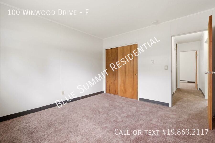 100 Winwood Dr #F - Photo 3 of 11