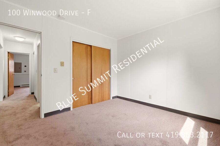 100 Winwood Dr #F - Photo 5 of 11