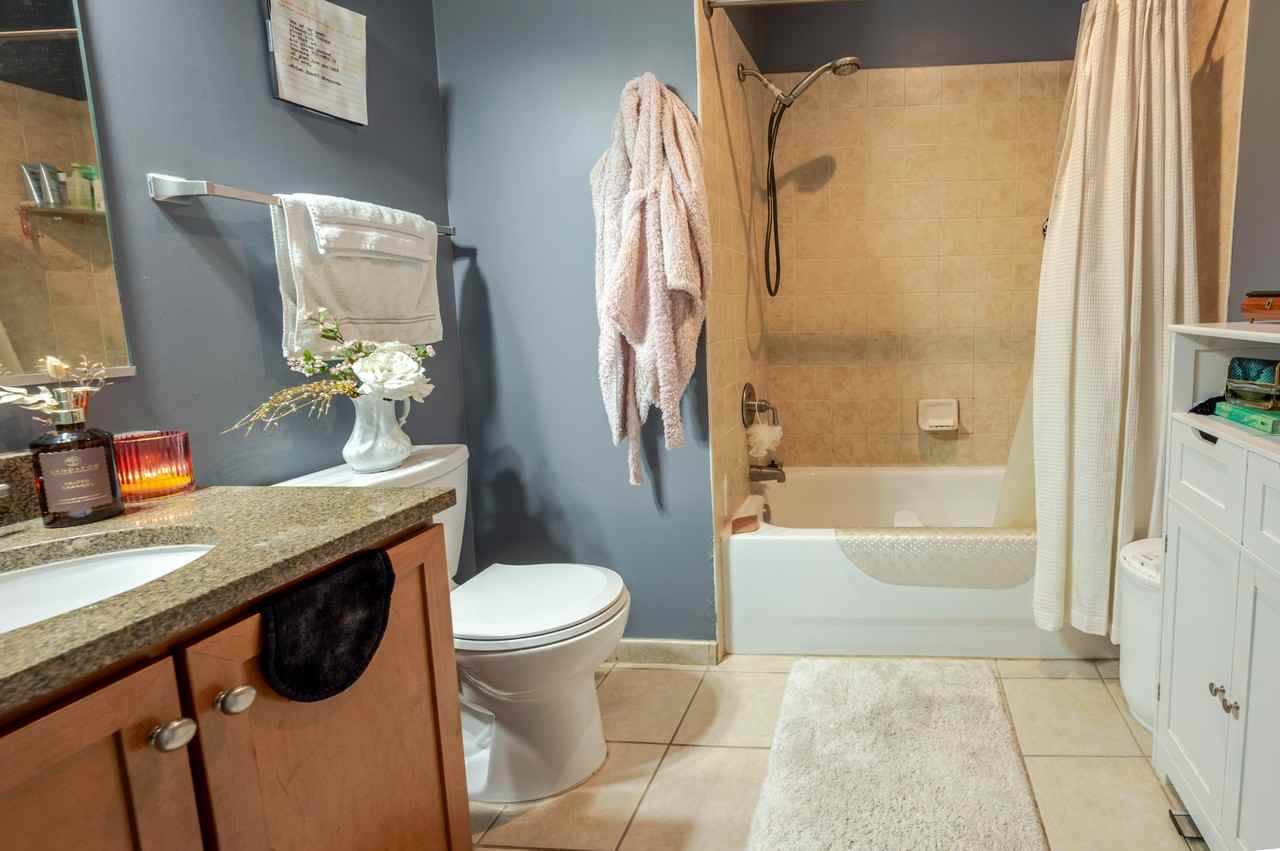 2035 2nd St Nw #G200 - Photo 7 of 12