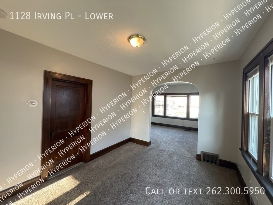 1128 Irving Pl - Photo 6 of 22