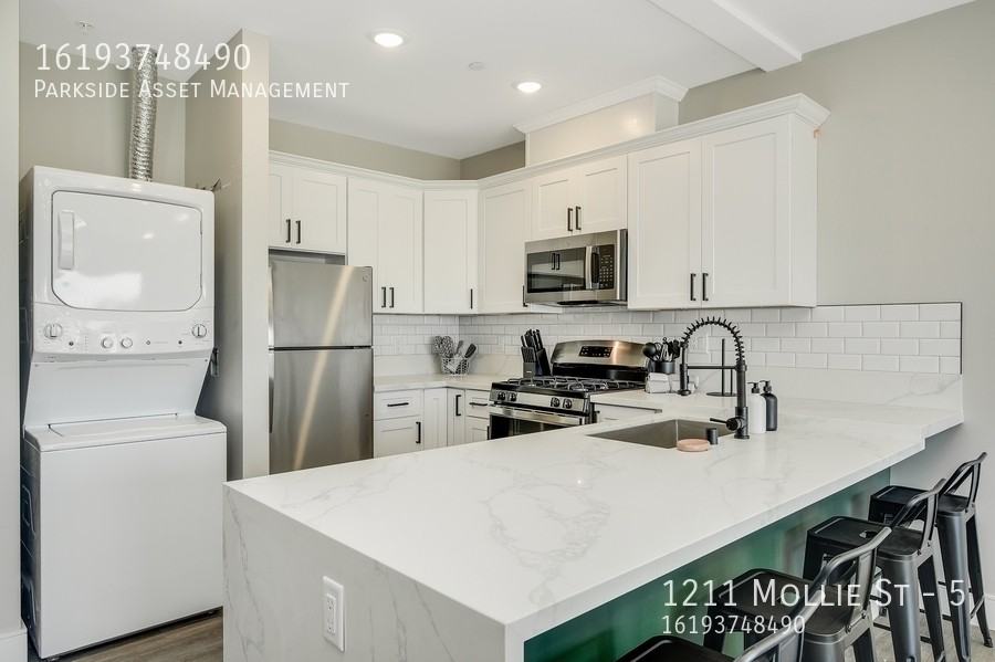 1211 Mollie St #5 - Photo 2 of 19