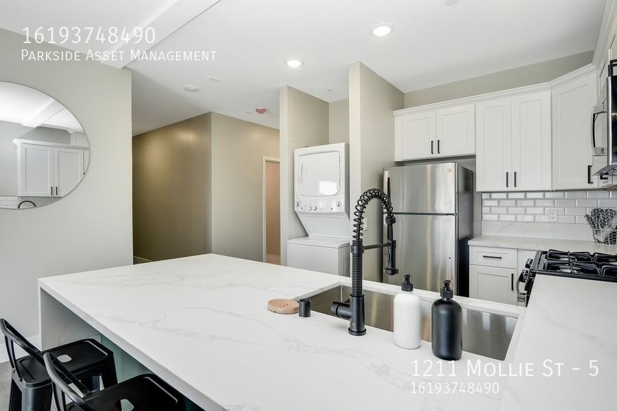 1211 Mollie St #5 - Photo 3 of 19