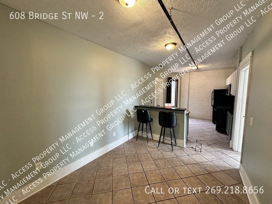 608 Bridge St Nw #2 - Photo 3 of 19
