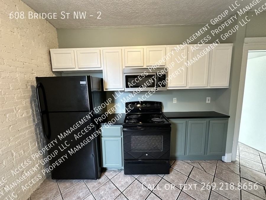 608 Bridge St Nw #2 - Photo 6 of 19