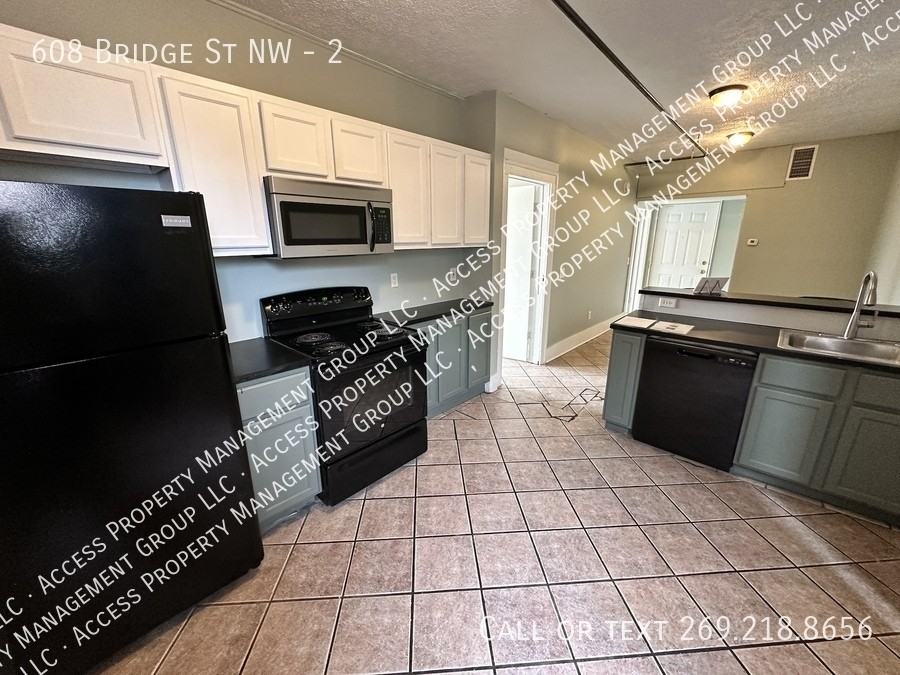 608 Bridge St Nw #2 - Photo 7 of 19