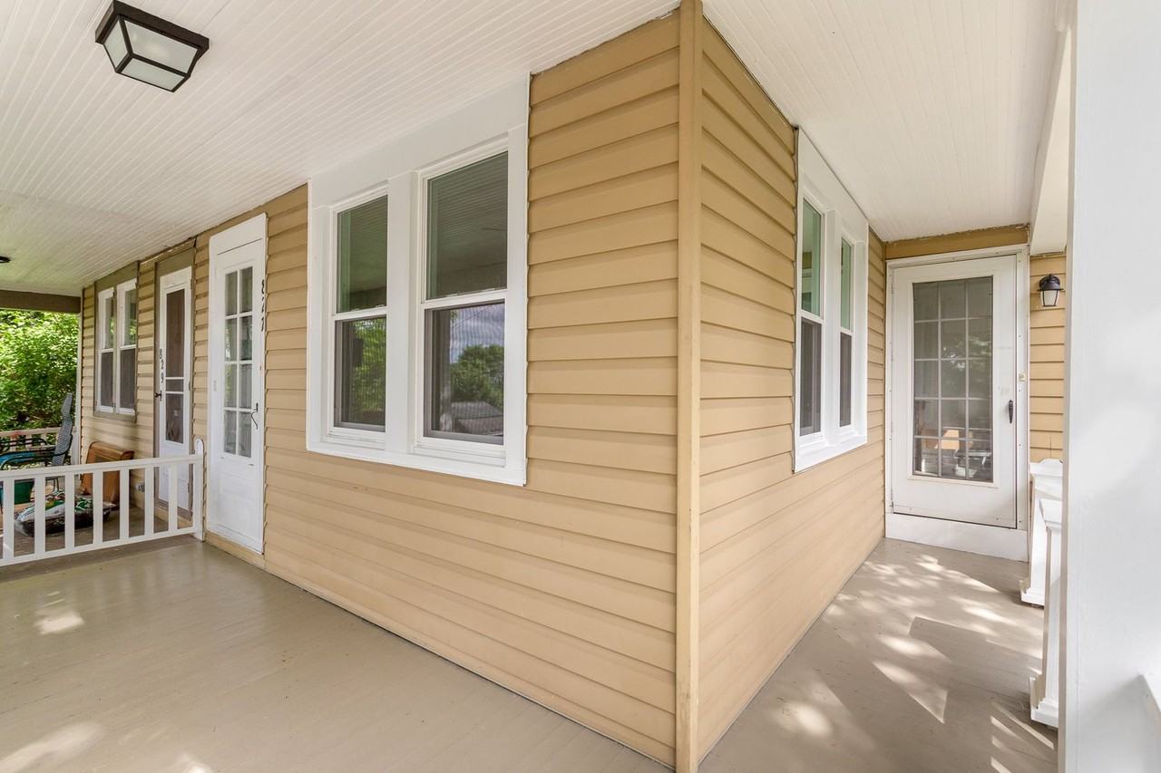 827 Pennsylvania Ave - Photo 4 of 32