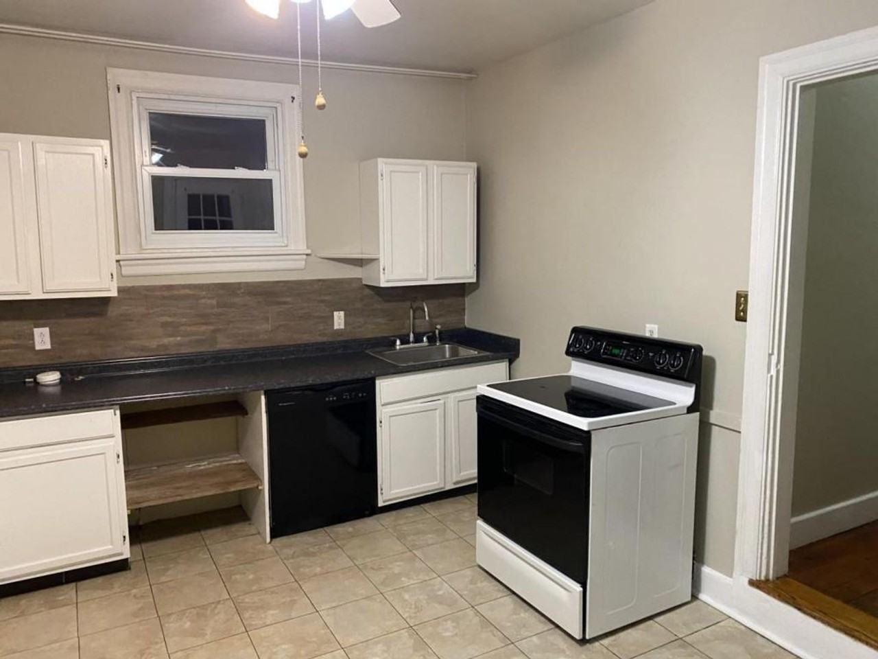 142 S Hanover St #1 - Photo 3 of 12