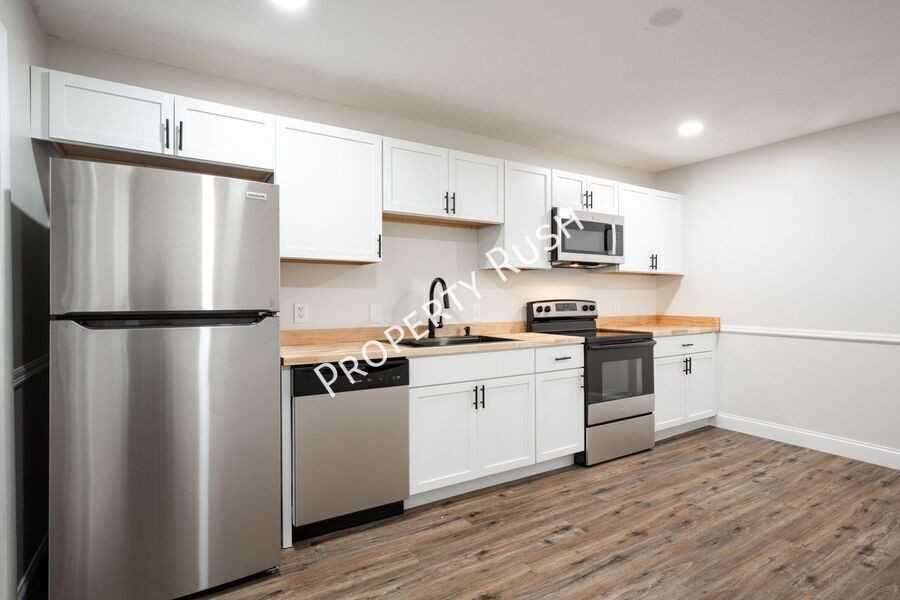 7716 Nautical Way #A - Photo 4 of 12