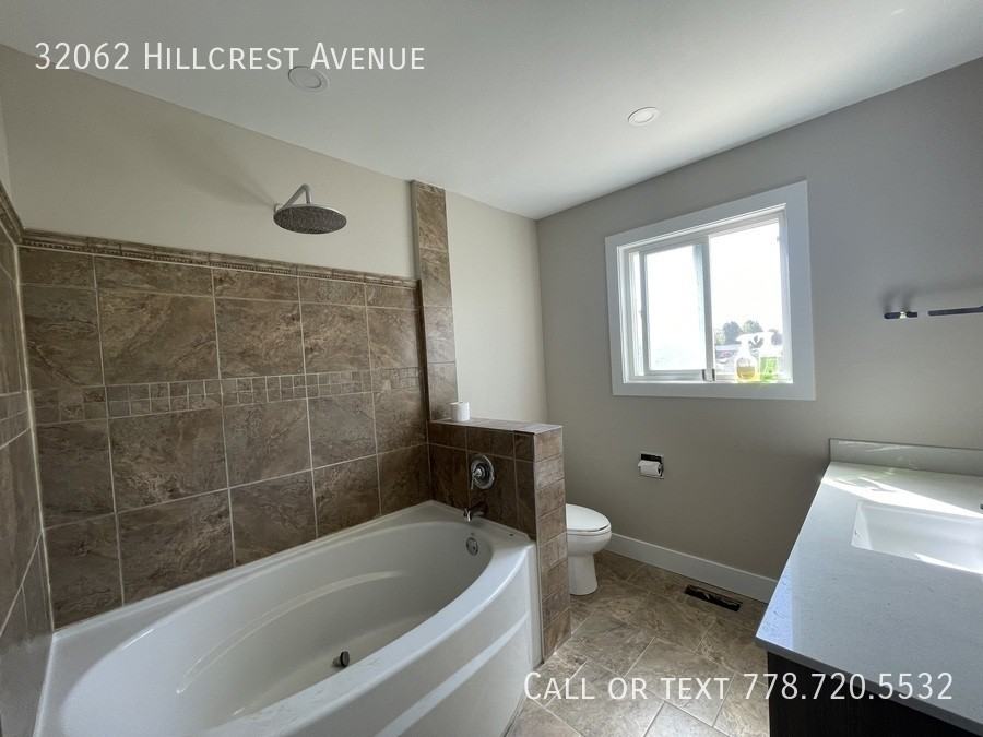 32062 Hillcrest Ave - Photo 6 of 9