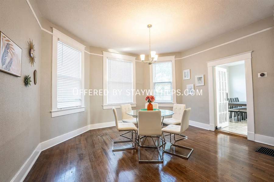 2035 Central Ave - Photo 5 of 18