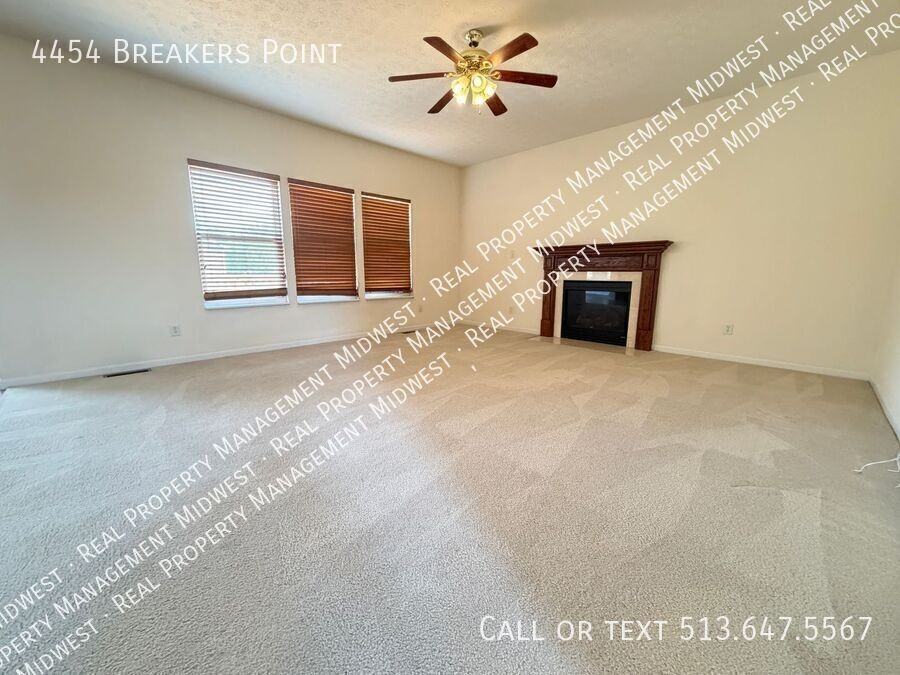 4454 Breakers Pt - Photo 6 of 31