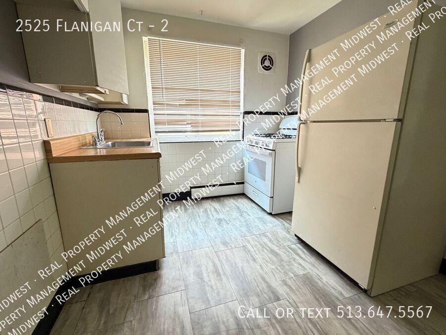 2525 Flanigan Ct #2 - Photo 6 of 10