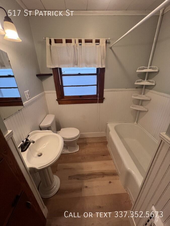 517 Saint Patrick St - Photo 6 of 11