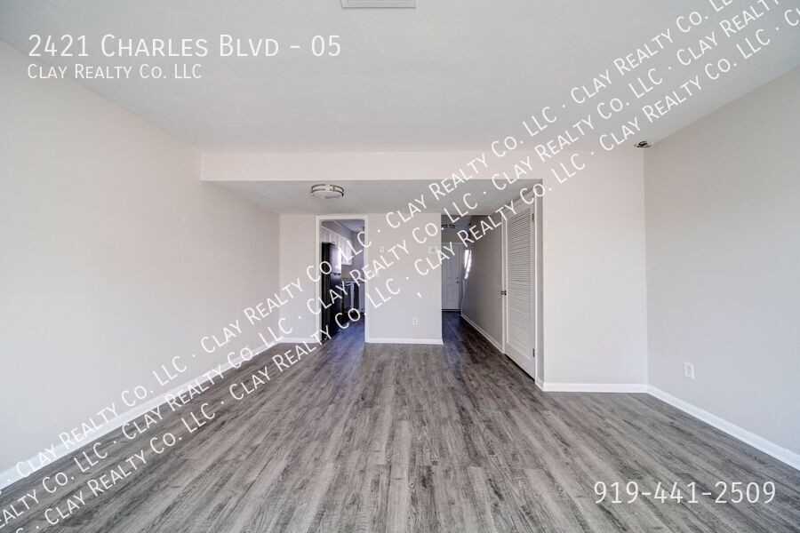 2421 Charles Blvd #05 - Photo 5 of 36