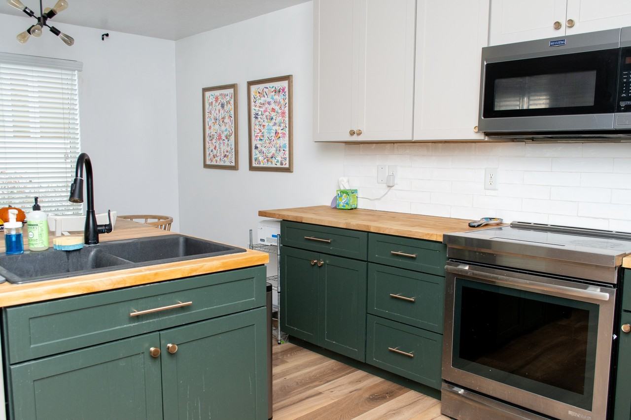 384 S 1320 E - Photo 5 of 15