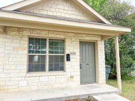 810 E Avenue C #B - Photo 1 of 1