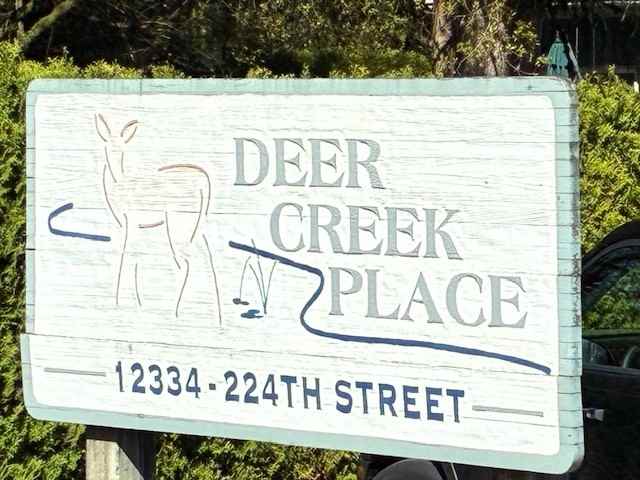 11500 224 St #1 - Photo 2 of 5