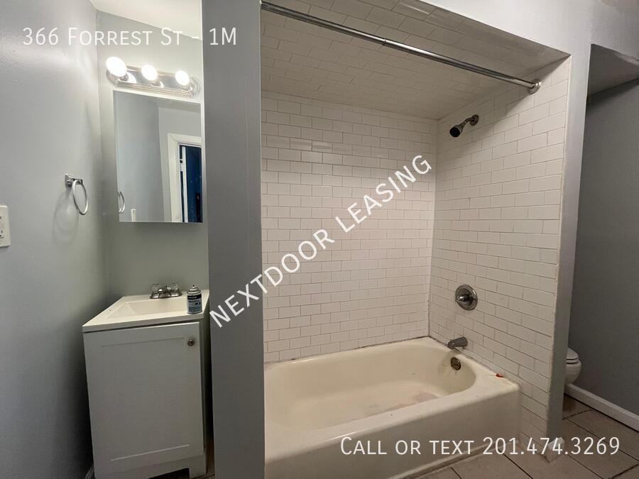 366 Forrest St #1M - Photo 2 of 6