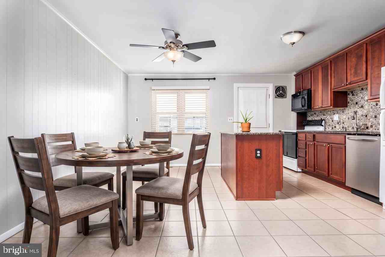 355 W 12th Ave - Photo 2 of 22