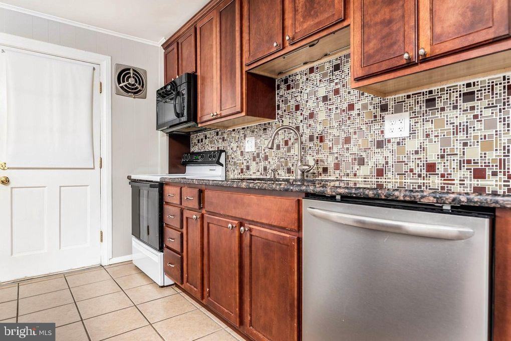 355 W 12th Ave - Photo 4 of 22