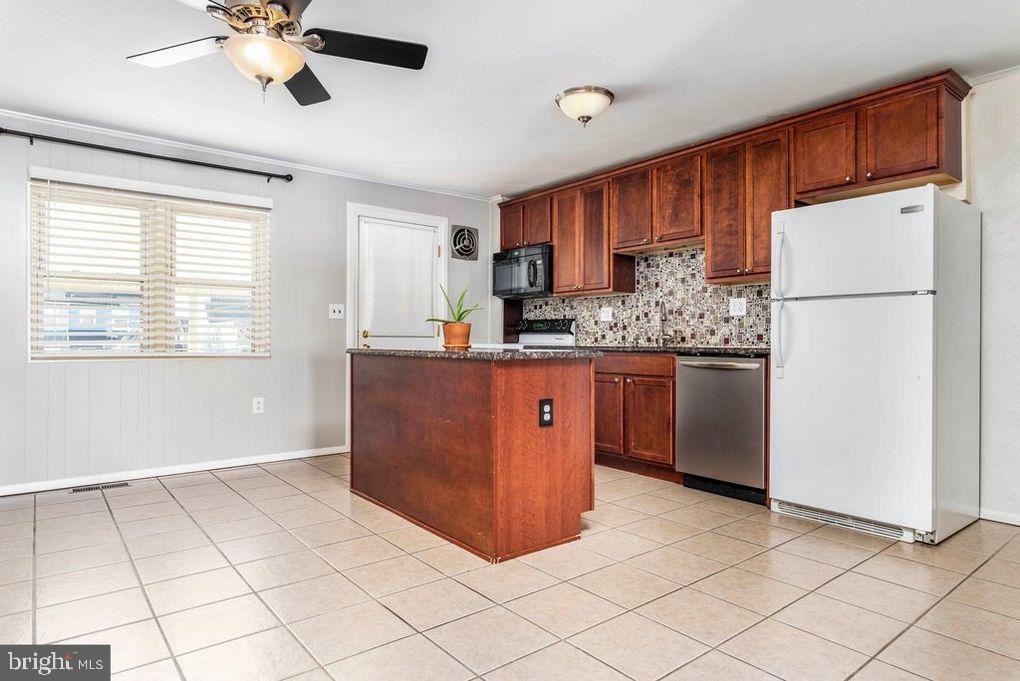 355 W 12th Ave - Photo 5 of 22