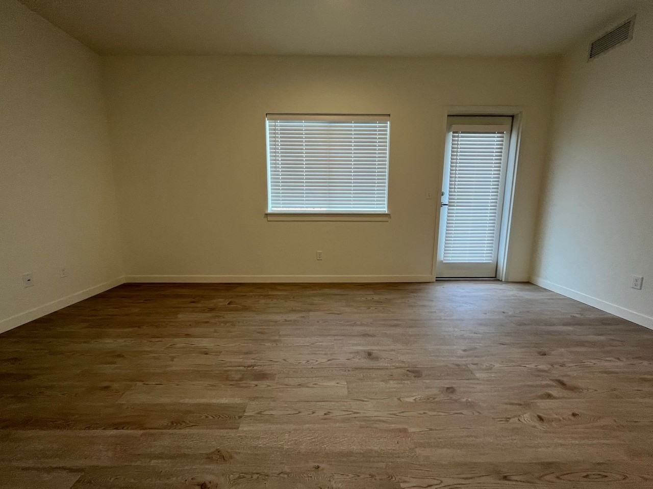 4714 Lexington Sky Ln #302 - Photo 5 of 37