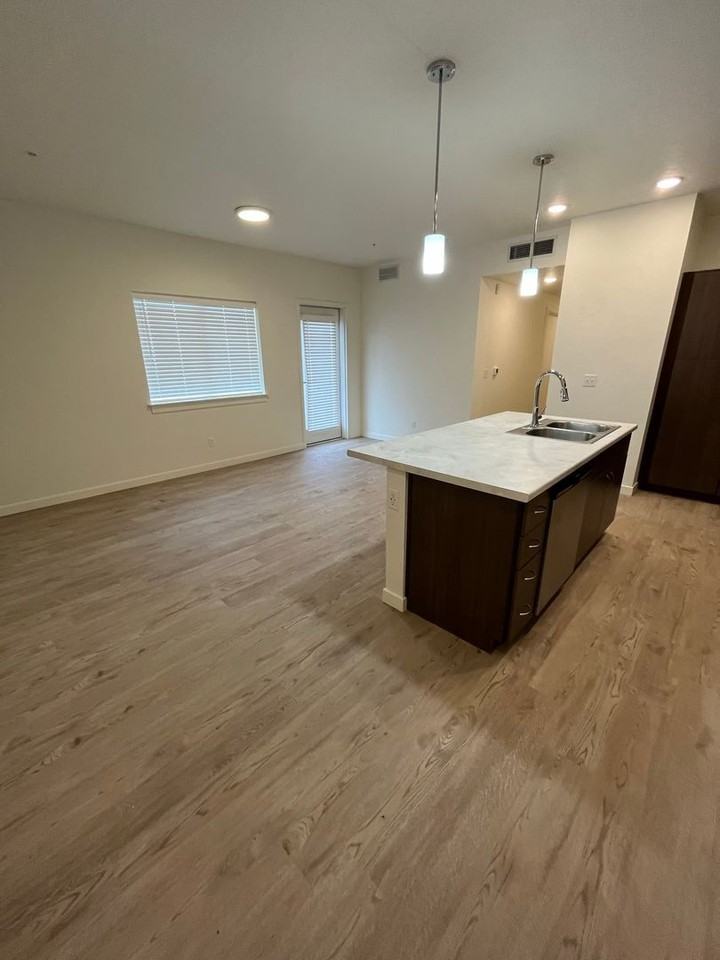 4612 Lexington Sky Ln #203 - Photo 3 of 36